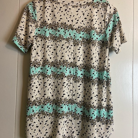 Sew in Love ladies short sleeve vneck turquoise grey tan cream white medium top - Picture 5 of 6